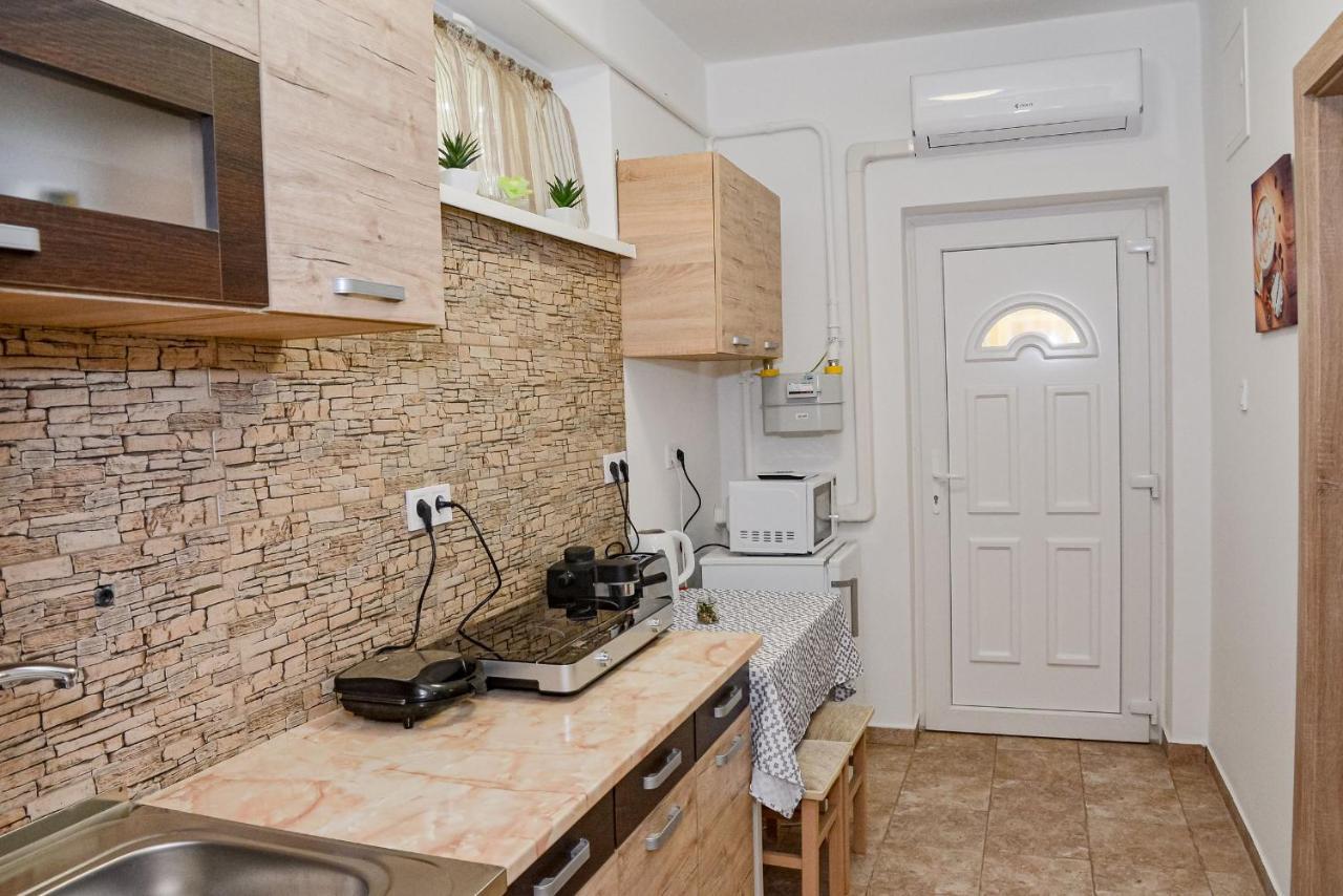 Krisztina Apartman 81 Hajduszoboszlo Exterior photo